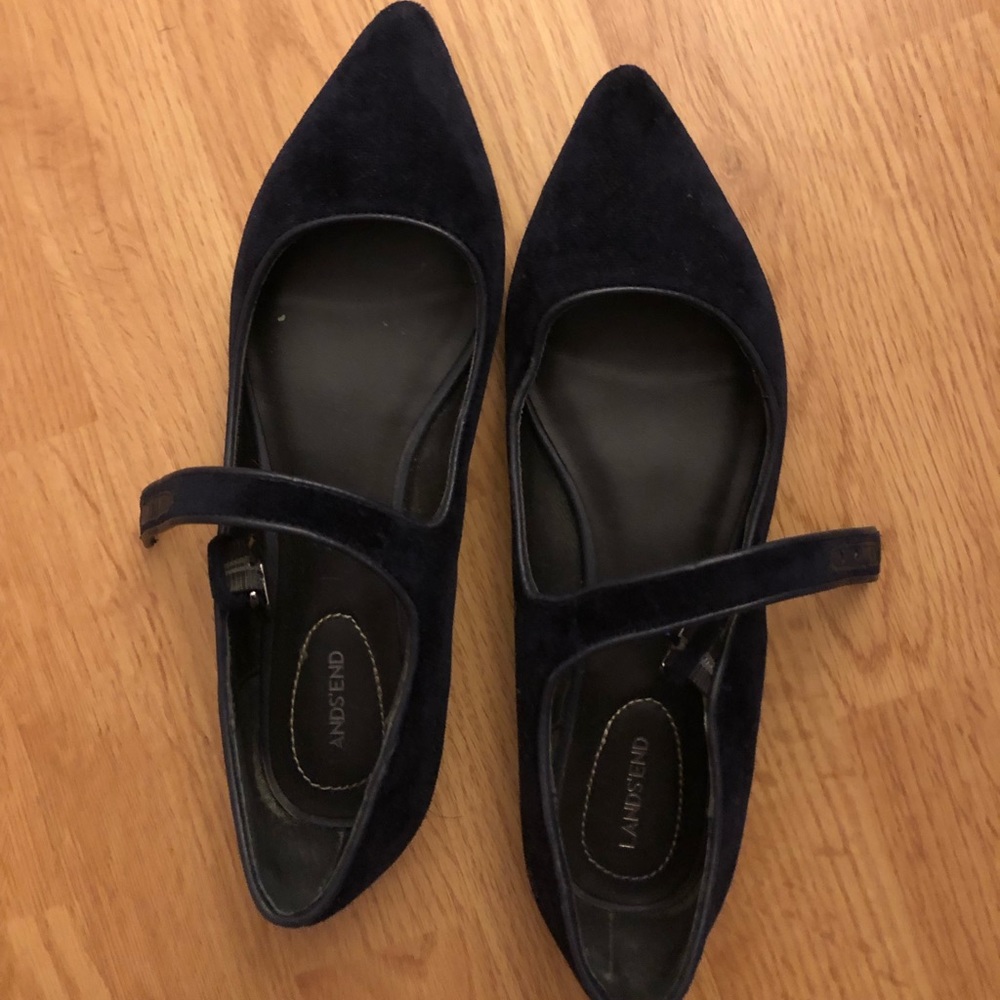 Lands’ End navy blue suede Mary Jane flat- size 7